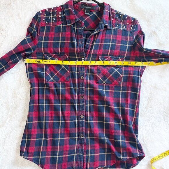 Forever 21 Plaid Spiked Shoulders Long Sleeve Button Up Shirt Size Small‎ - Picture 5 of 9